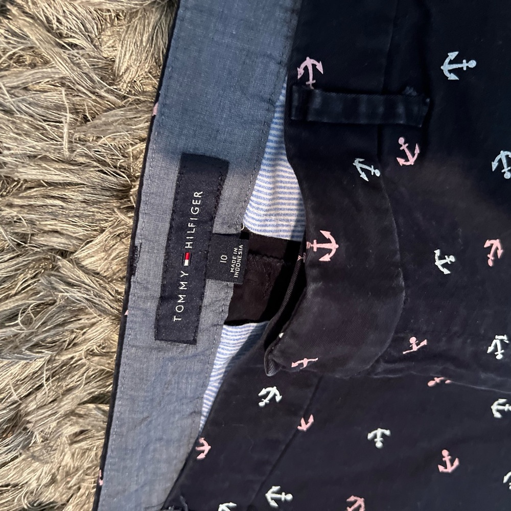 Printed Shorts - Picture 2 of 3